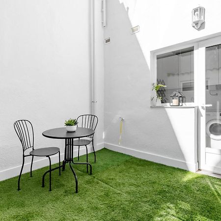 Cozy 2 Bedroom Apartment With Patio Мадрид Экстерьер фото
